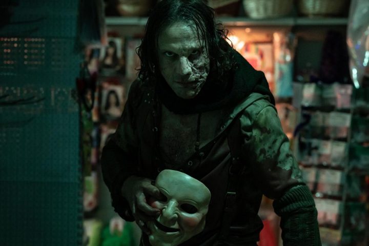 First Look at ‘Poohniverse’ Horror Film: ‘Peter Pan’s Neverland Nightmare’