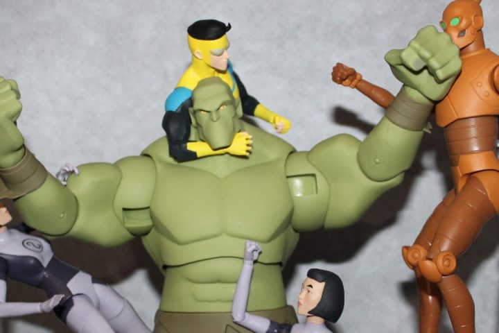 Diamond Select’s Invincible Figures: A Toy Review